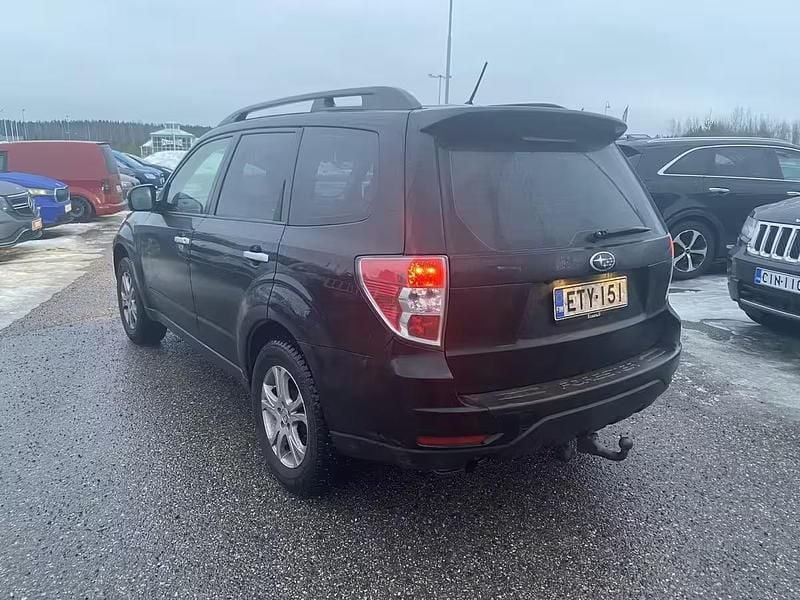 Käytetty Subaru Forester 150 HP (110 kW) 2012 Katumaasturi