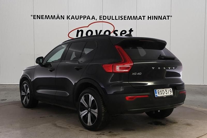 Käytetty Volvo XC40 Ultimate 169 kW (231 HP) 2023 Musta Katumaasturi