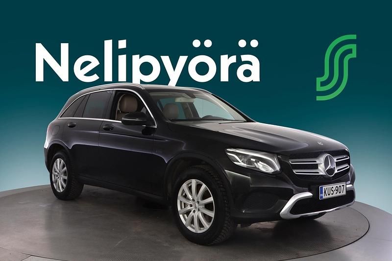 Käytetty Mercedes GLC350 Business 211 HP (155 kW) 2018 Musta Katumaasturi