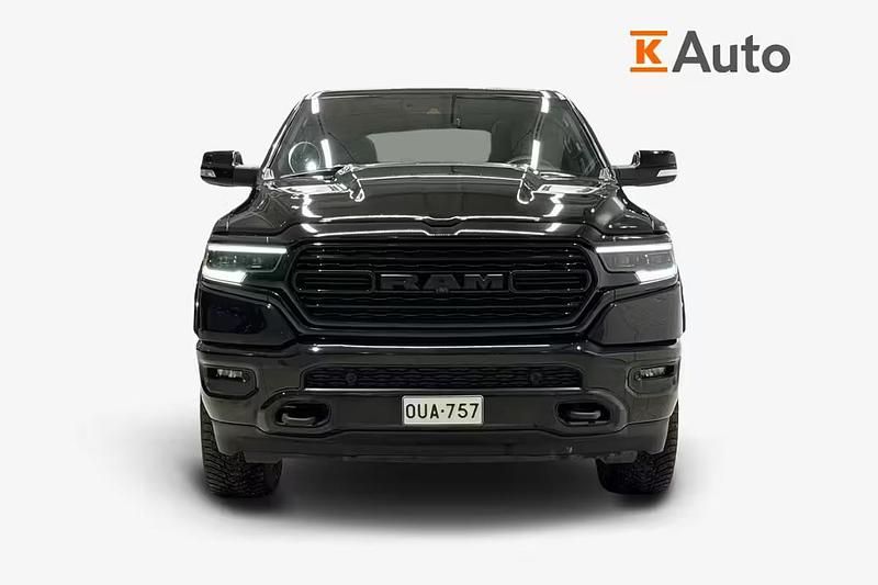 Käytetty Dodge Ram Limited 401 HP (294 kW) 2020 Musta Nouto