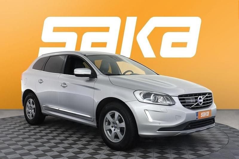 Käytetty Volvo XC60 Standard 190 HP (139 kW) 2017 Katumaasturi