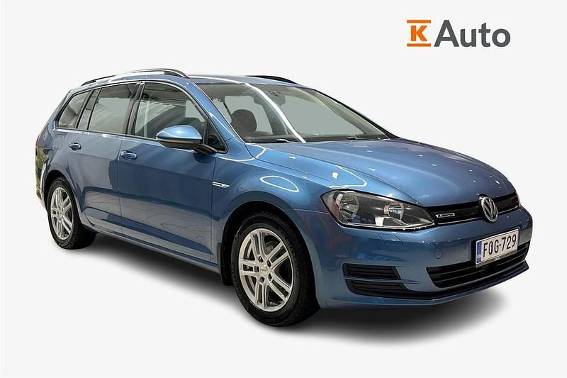 Käytetty VW Golf VII Comfortline 109 HP (80 kW) 2015 Sininen Farmari