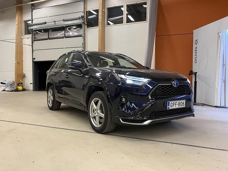 Käytetty 2022 Toyota RAV4 Hybrid Business Edition Katumaasturi | 42 990 € (Perustarjous) - Kuva 1/4