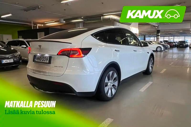 Käytetty Tesla Model Y 378 kW (514 HP) 2024 Valkoinen Katumaasturi