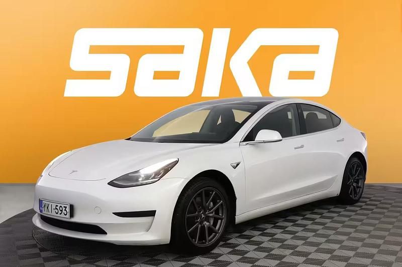 Käytetty Tesla Model 3 Standard Range Plus 239 kW (325 HP) 2020 Sedan