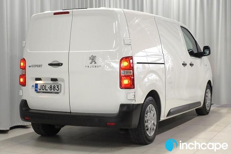 Käytetty Peugeot e-Expert 100 kW (136 HP) 2021 Van