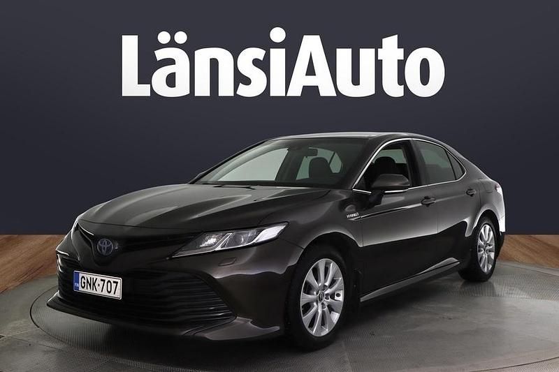 Käytetty Toyota Camry Active 218 HP (160 kW) 2019 Sedan