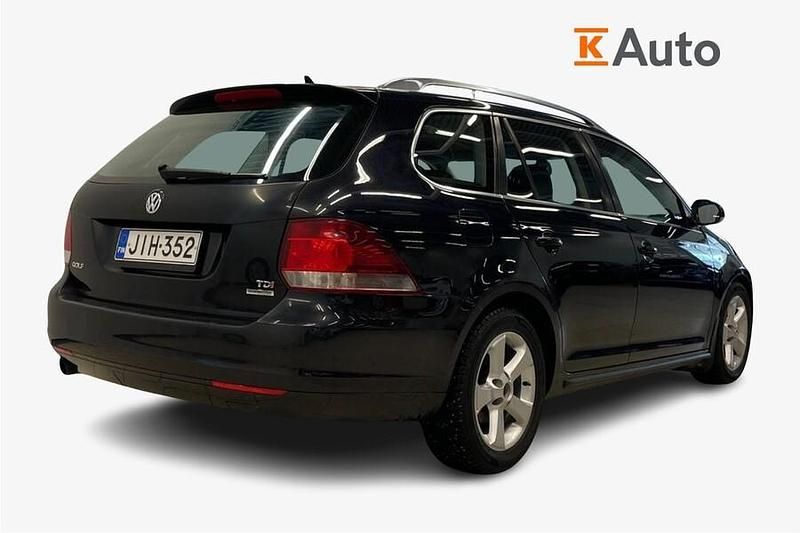 Käytetty VW Golf VII Highline 105 HP (77 kW) 2012 Farmari