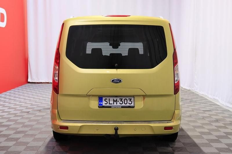 Käytetty Ford Grand Tourneo Connect Titanium 116 HP (85 kW) 2014 Tila-auto