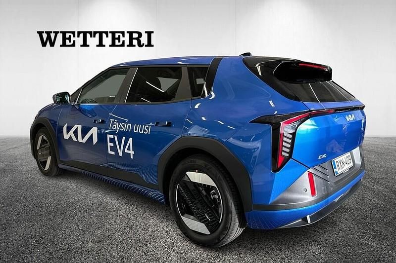 Uusi Kia EV4 Premium 150 kW (204 HP) 2025 Sininen Viistoperä