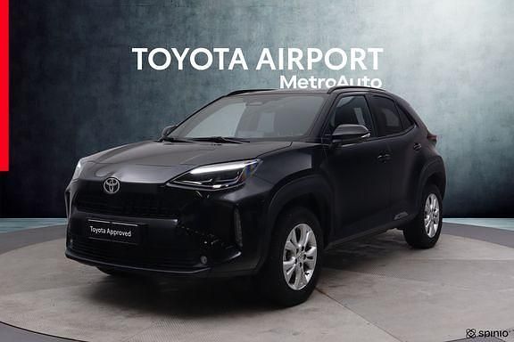 Musta Käytetty 2024 Toyota Yaris Cross Katumaasturi | 29 990 € (Perustarjous) - Kuva 1/4