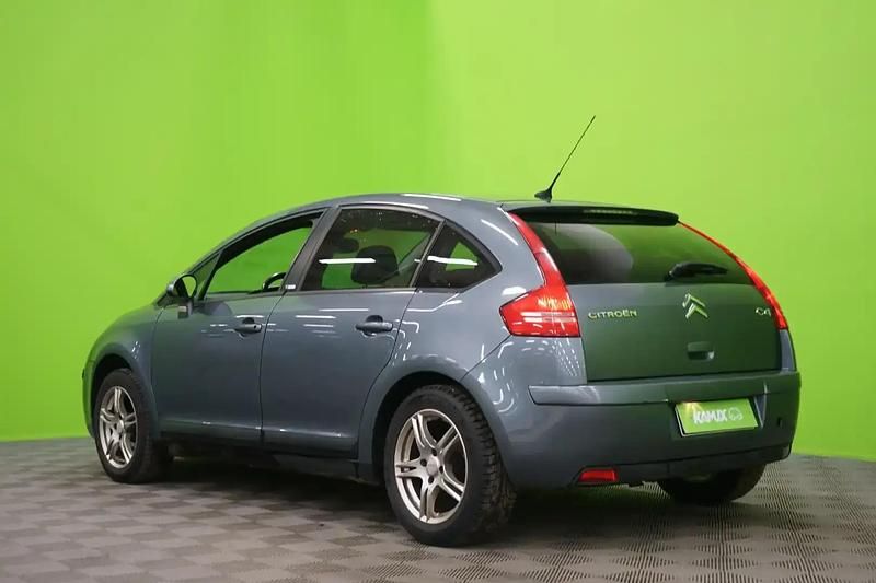 Käytetty Citroën C4 140 HP (102 kW) 2006 Hopea / harmaa Sedan