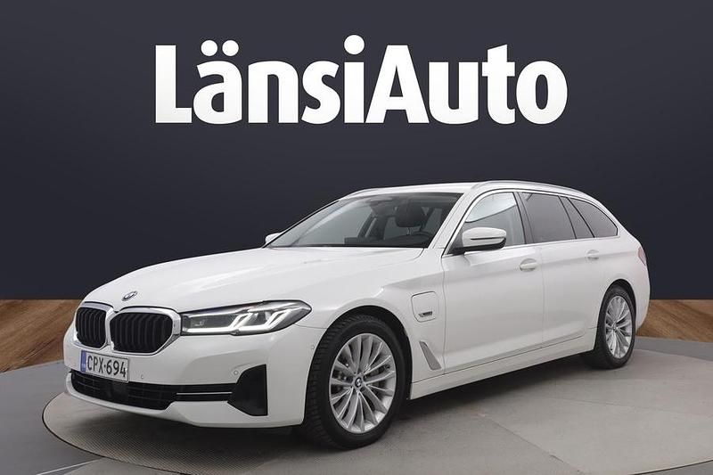 Käytetty BMW 530e Comfort Edition 292 HP (214 kW) 2022 Farmari