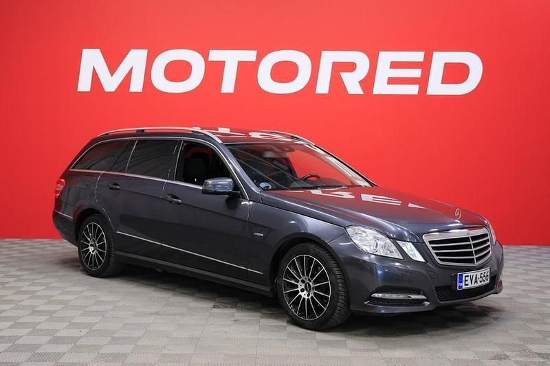 Käytetty Mercedes E200 Avantgarde 184 HP (135 kW) 2011 Farmari