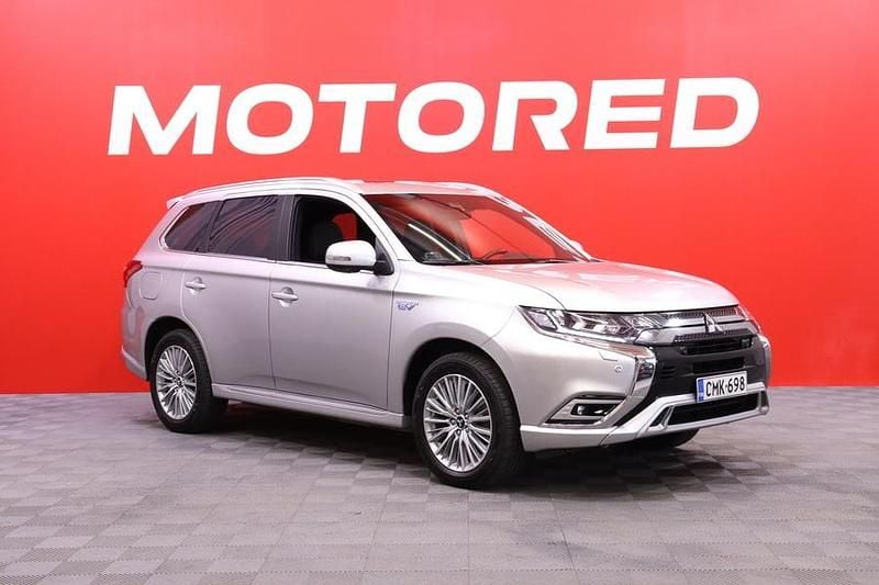 Käytetty 2019 Mitsubishi Outlander P-HEV Instyle Katumaasturi | 23 890 € (Perustarjous) - Kuva 1/3
