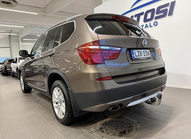 Käytetty BMW X3 Sport Line 184 HP (135 kW) 2012 Ruskea Katumaasturi