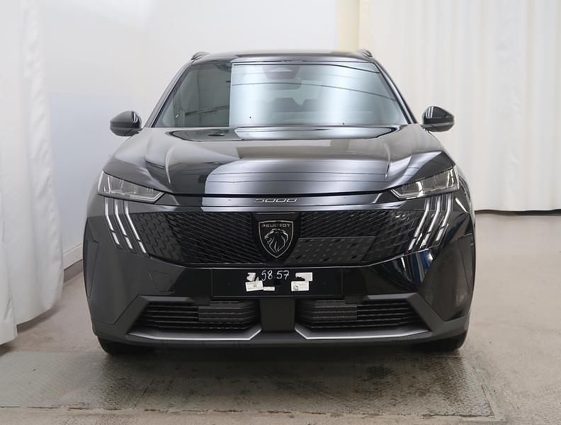 Uusi Peugeot 5008 Allure 136 HP (100 kW) 2025 Katumaasturi