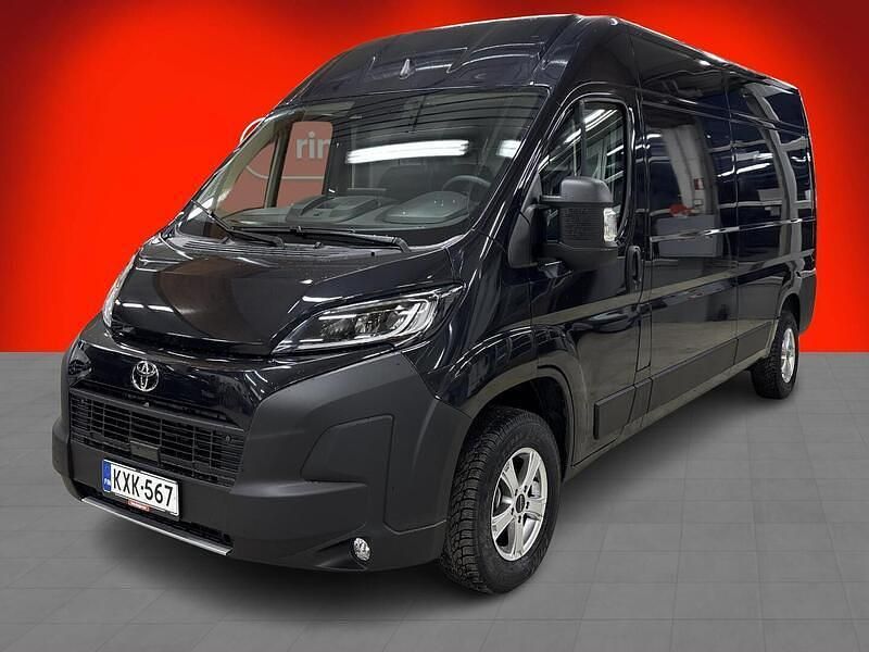 Musta Uusi 2025 Toyota Proace Comfort Van | 47 980 € (Hieman kallis) - Kuva 1/3