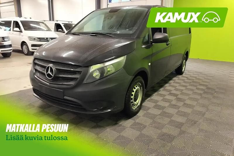 Käytetty Mercedes Vito 136 HP (100 kW) 2020 Musta Van