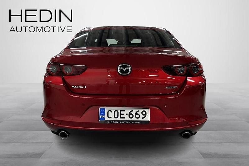 Käytetty Mazda 3 Luxury 180 HP (132 kW) 2020 Punainen Sedan