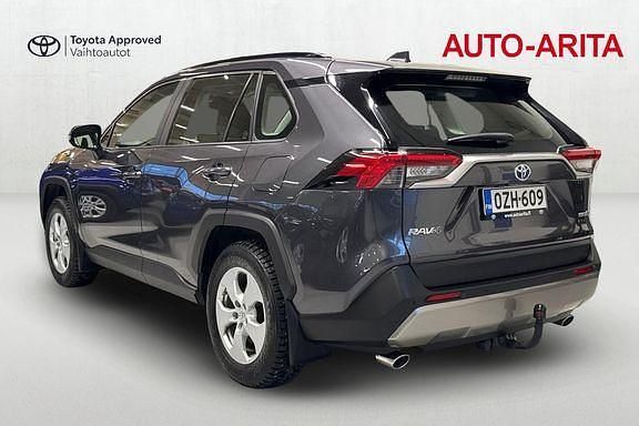 Käytetty Toyota RAV4 Active 176 HP (129 kW) 2022 Met. harmaa Katumaasturi
