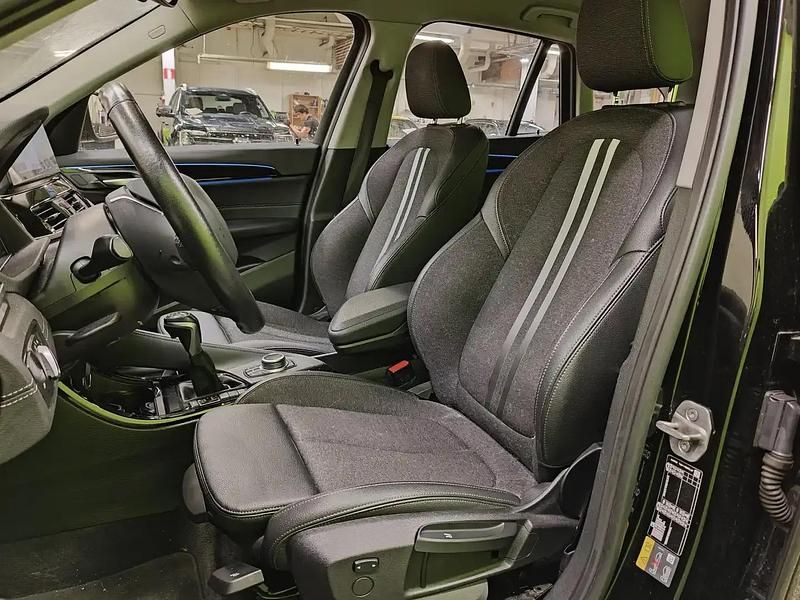 Käytetty BMW X1 125 HP (91 kW) 2021 Musta Katumaasturi