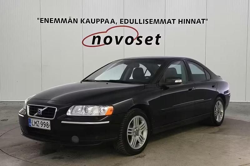 Musta Käytetty 2008 Volvo S60 Summum Sedan | 3 970 € (Supertarjous) - Kuva 1/4