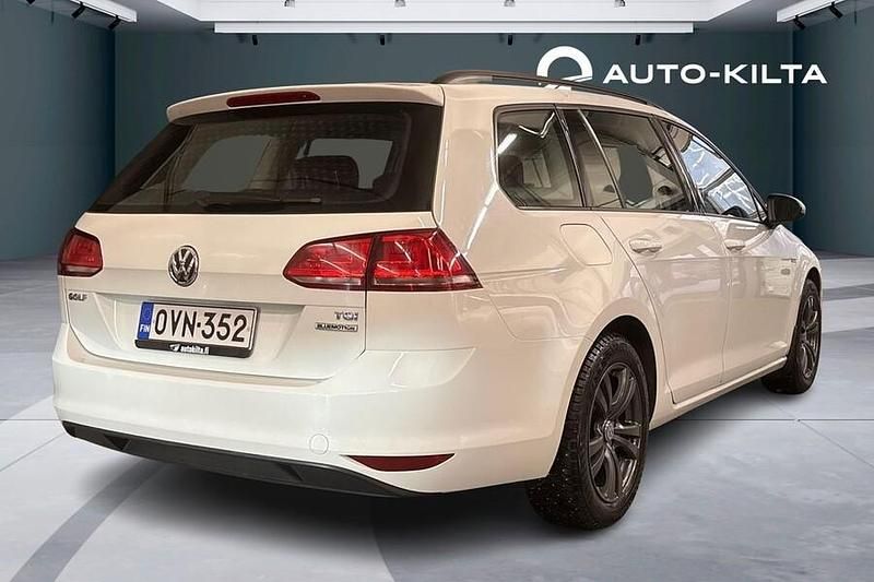 Käytetty VW Golf VII Comfortline 110 HP (80 kW) 2016 Valkoinen Farmari