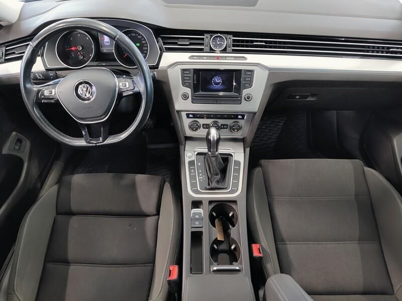 Käytetty VW Passat Comfortline 120 HP (88 kW) 2015 Ruskea Farmari