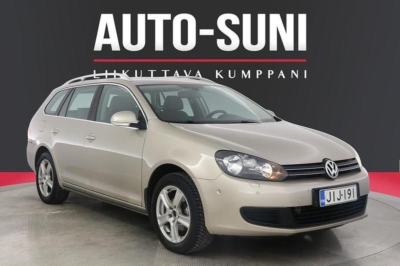 Käytetty VW Golf VII Comfortline 122 HP (89 kW) 2012 Farmari