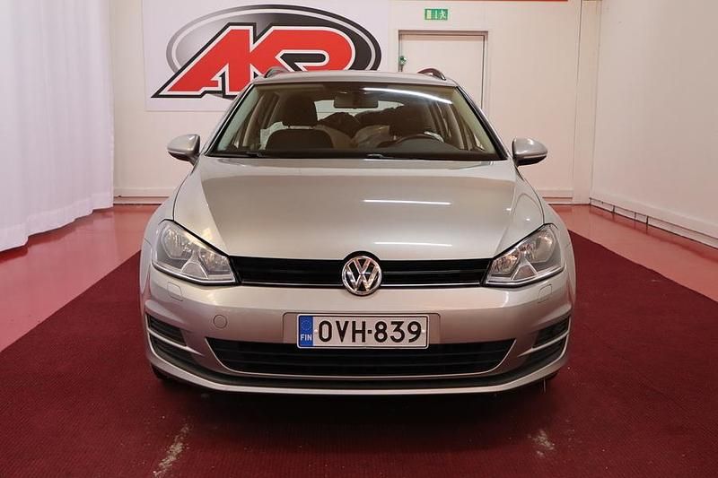 Käytetty VW Golf VII Comfortline 110 HP (80 kW) 2016 Farmari