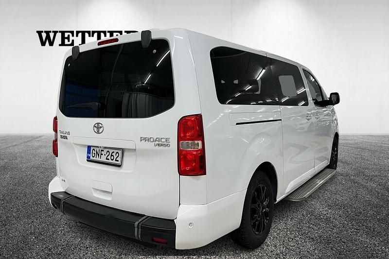 Käytetty Toyota Proace Verso 177 HP (130 kW) 2018 Valkoinen Tila-auto
