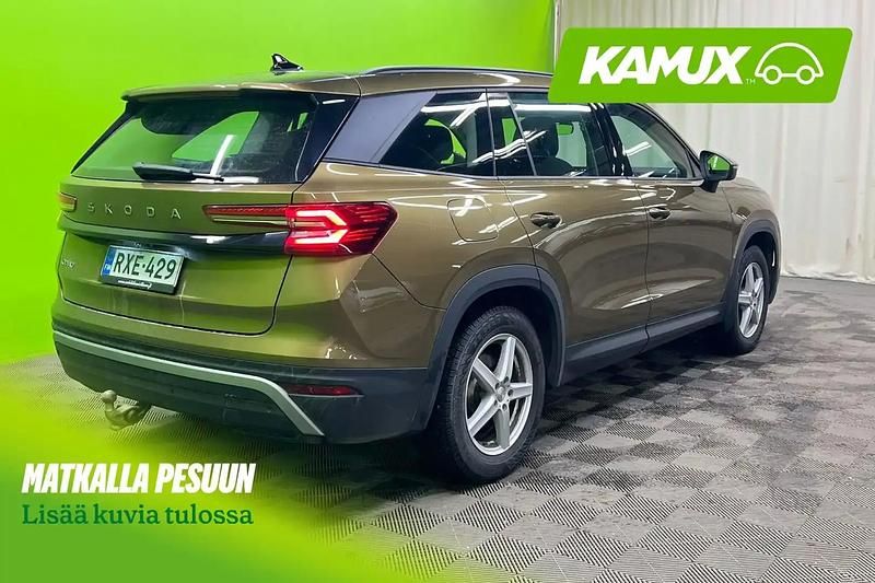 Käytetty Skoda Kodiaq Selection 150 HP (110 kW) 2025 Bronx gold pearlescent Katumaasturi