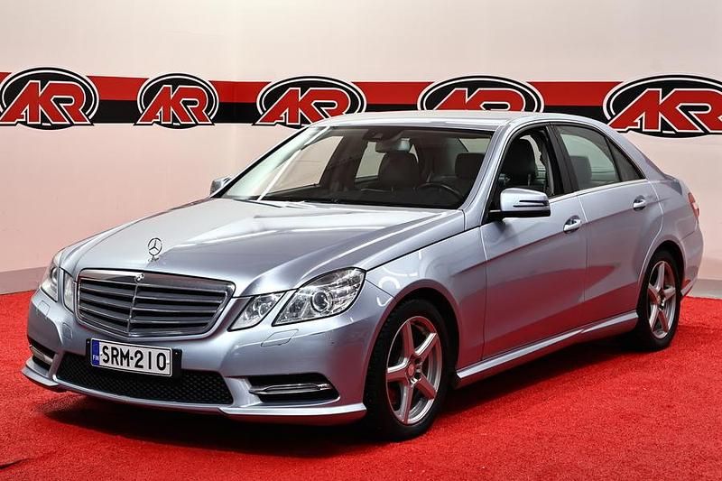 Käytetty Mercedes E250 AMG 204 HP (150 kW) 2013 Hopea Sedan