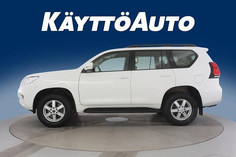 Käytetty Toyota Land Cruiser Active 204 HP (150 kW) 2022 Valkoinen Katumaasturi