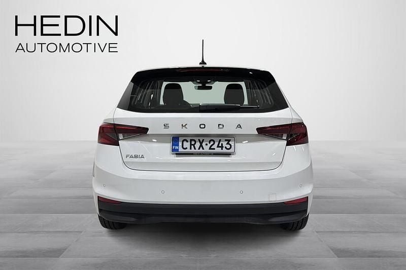 Käytetty Skoda Fabia Essence 95 HP (69 kW) 2024 Valkoinen Viistoperä