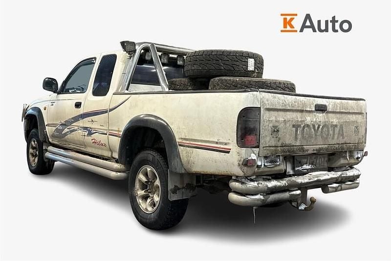 Käytetty Toyota HiLux 102 HP (75 kW) 2002 Valkoinen Nouto