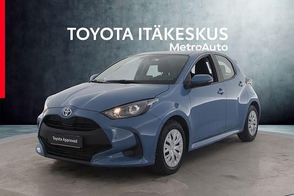 Käytetty Toyota Yaris Active 114 HP (83 kW) 2021 Sininen Viistoperä