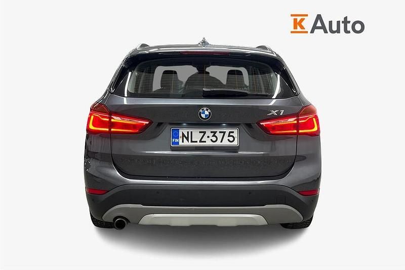 Käytetty BMW X1 xLine 150 HP (110 kW) 2018 Harmaa Katumaasturi