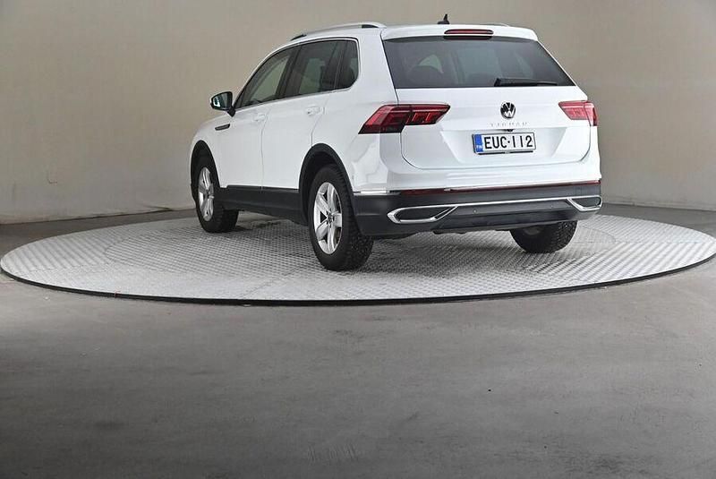 Käytetty VW Tiguan Style 150 HP (110 kW) 2023 Katumaasturi