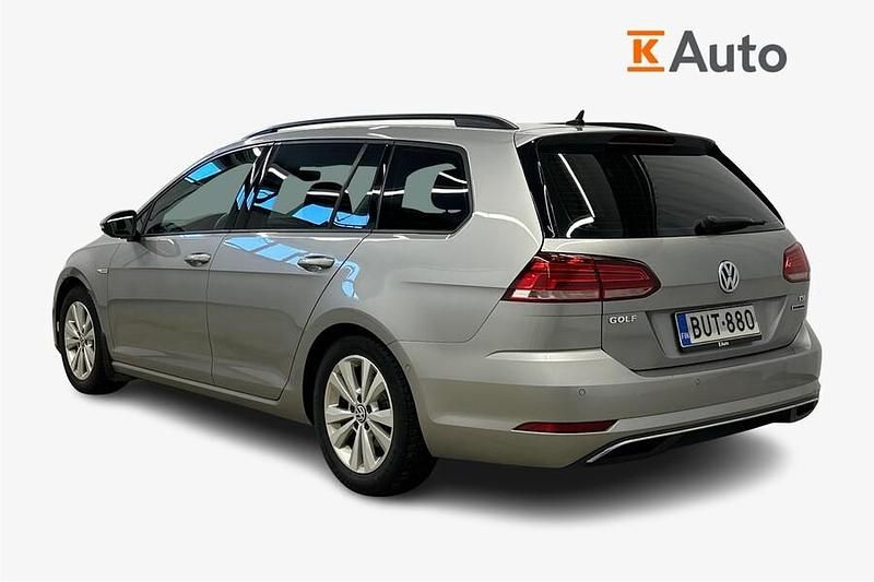 Käytetty VW Golf VII Comfortline 131 HP (96 kW) 2018 Farmari