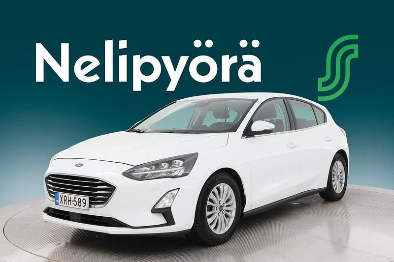 Frozen white/titaniu Käytetty 2021 Ford Focus Titanium Viistoperä | 14 400 € (Hieman kallis) - Kuva 1/2