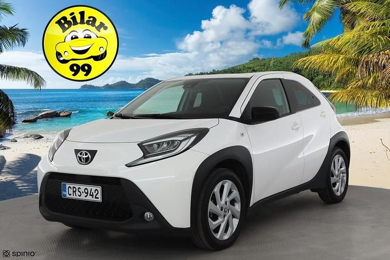 Käytetty 2024 Toyota Aygo X Multidrive S Katumaasturi | 15 990 € (Perustarjous) - Kuva 1/3
