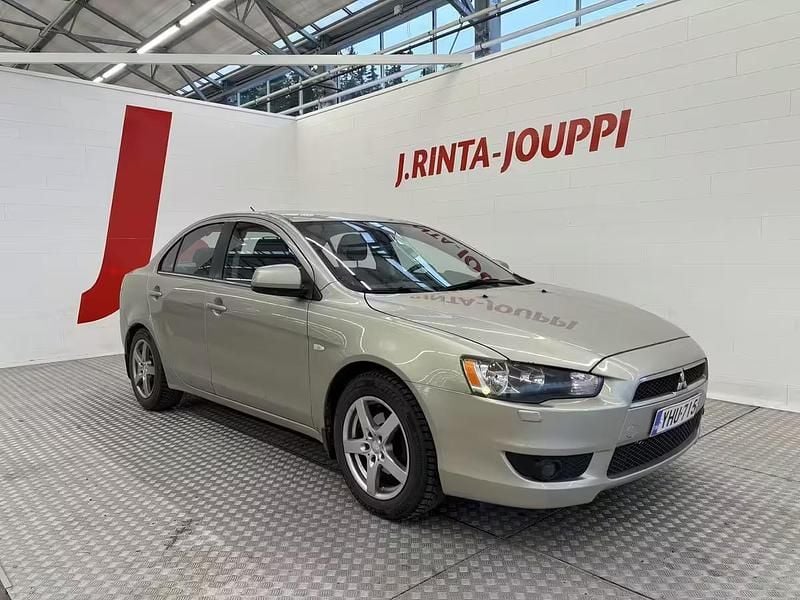 Käytetty 2011 Mitsubishi Lancer Invite Sedan | 6 480 € - Kuva 1/4