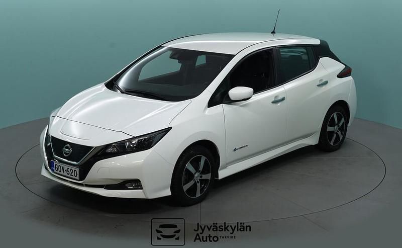 Käytetty Nissan Leaf Acenta 110 kW (150 HP) 2019 Valkoinen Viistoperä