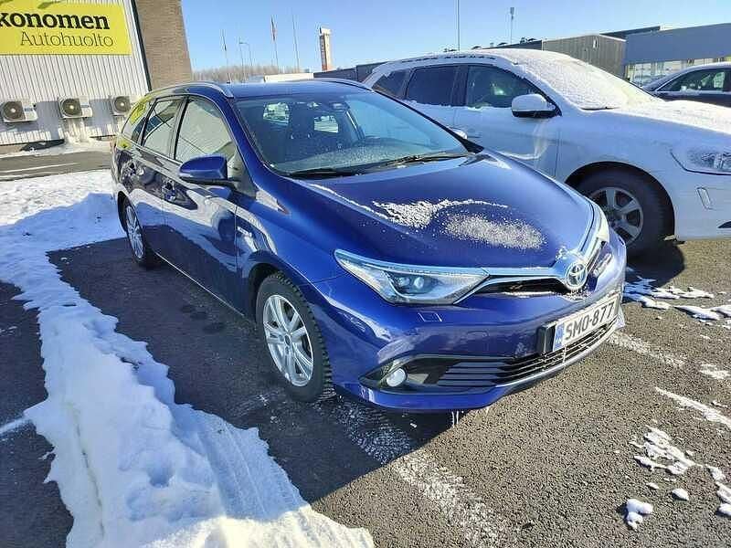 Käytetty 2017 Toyota Auris Touring Sports Active Farmari | 16 280 € (Perustarjous) - Kuva 1/3