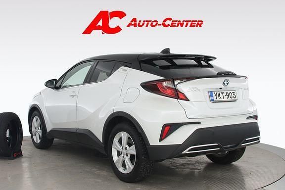 Käytetty Toyota C-HR Edition 184 HP (135 kW) 2022 Valkoinen Katumaasturi