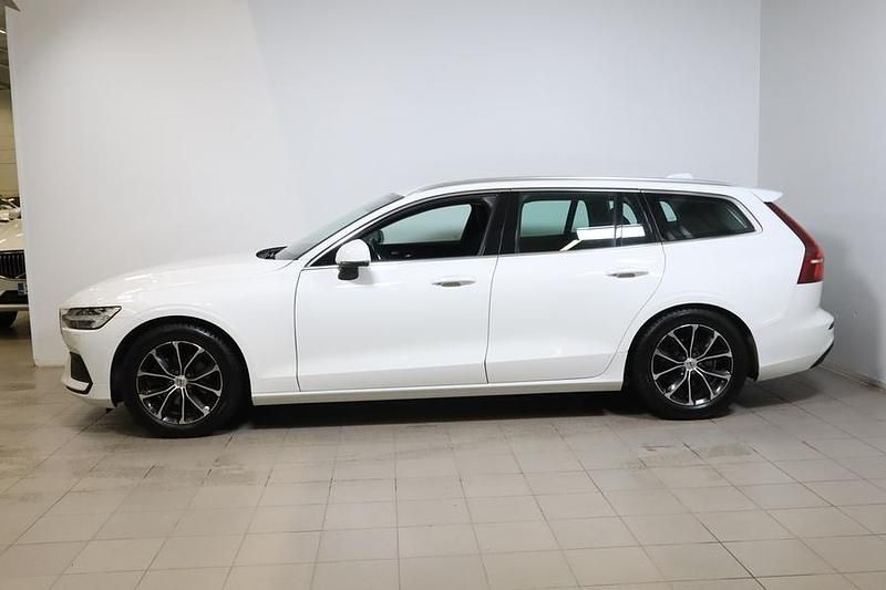 Käytetty Volvo V60 Momentum 150 HP (110 kW) 2019 Valkoinen Farmari