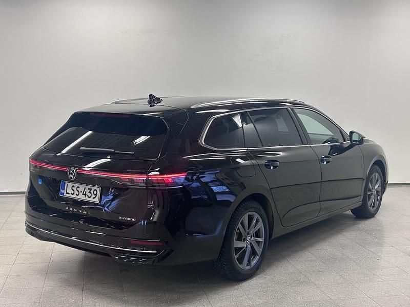Käytetty VW Passat Elegance 272 HP (200 kW) 2025 Farmari