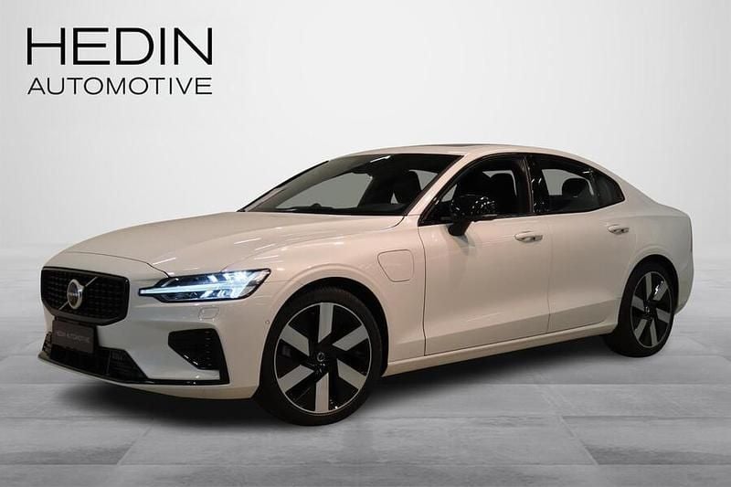 Käytetty 2024 Volvo S60 Performance Sedan | 43 890 € (Perustarjous) - Kuva 1/4